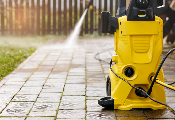 Professional Pressure Washing in Taft Mosswood, CA
